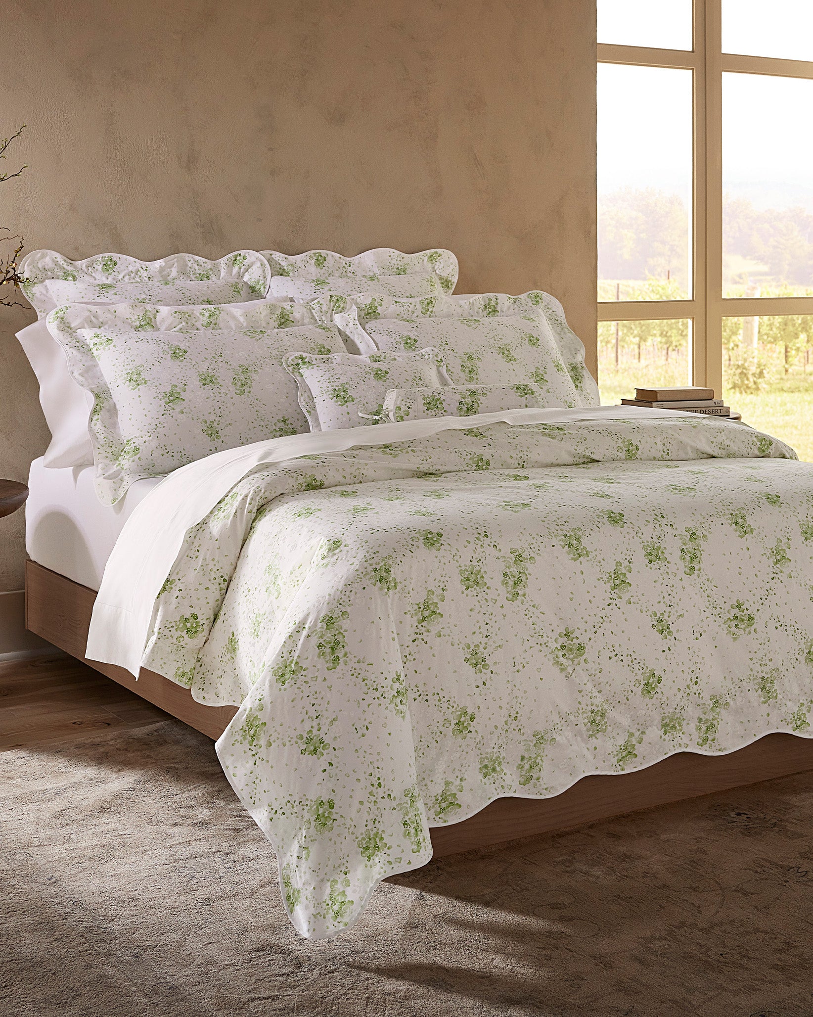 M'ama Non M'ama bed in fern side angle