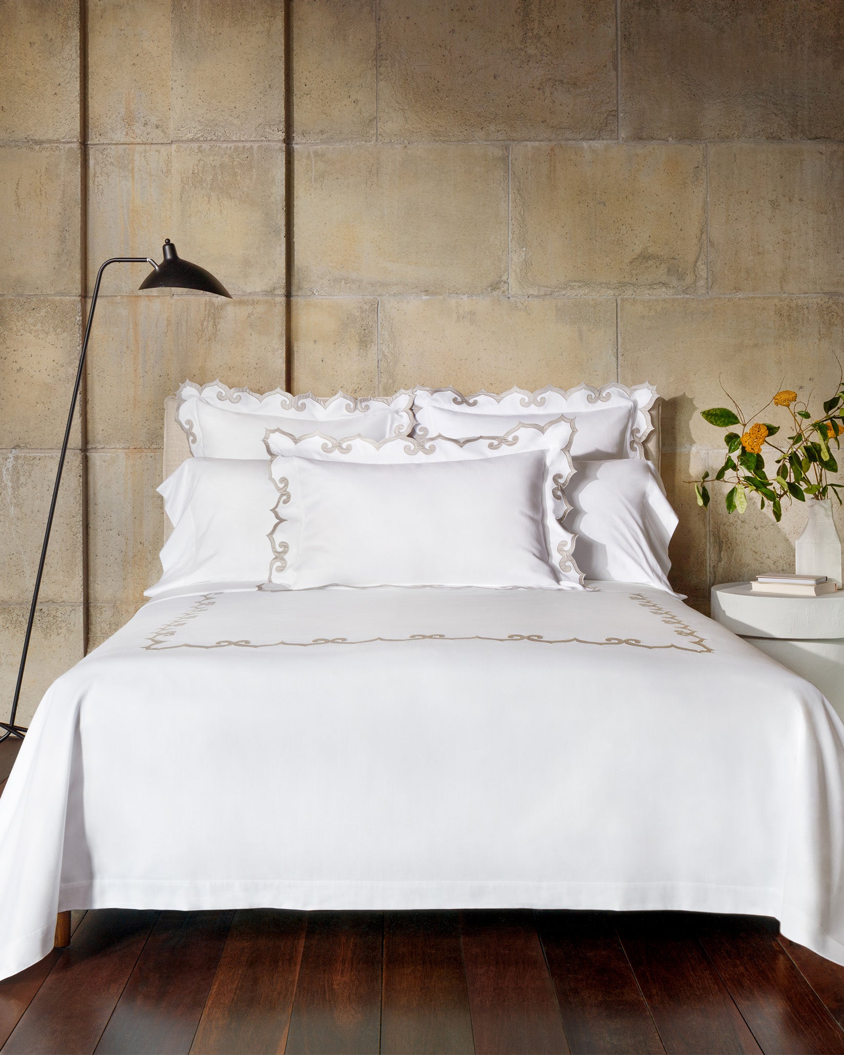 Marrakesh bed white/sterling