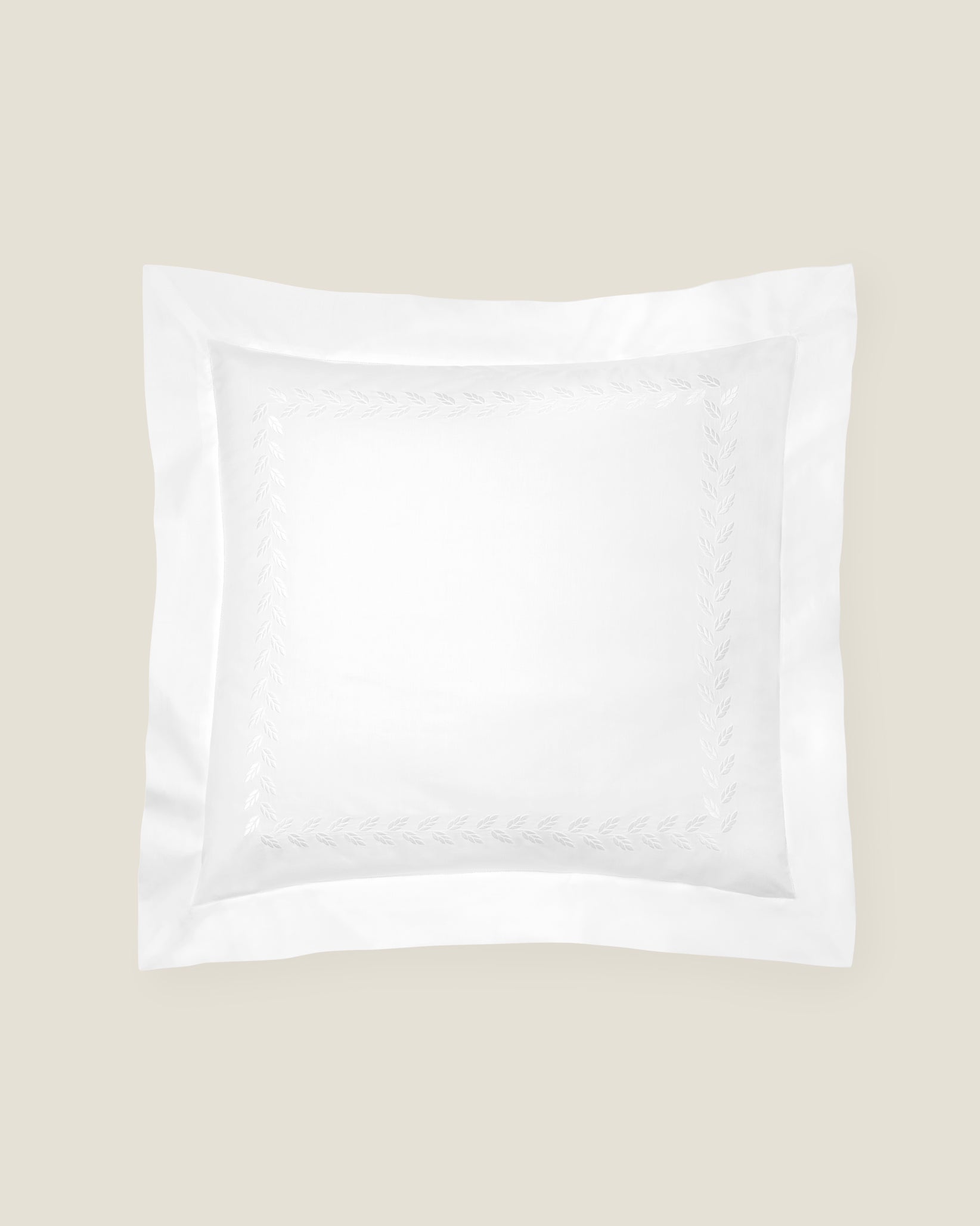 Federico Euro sham in white/white