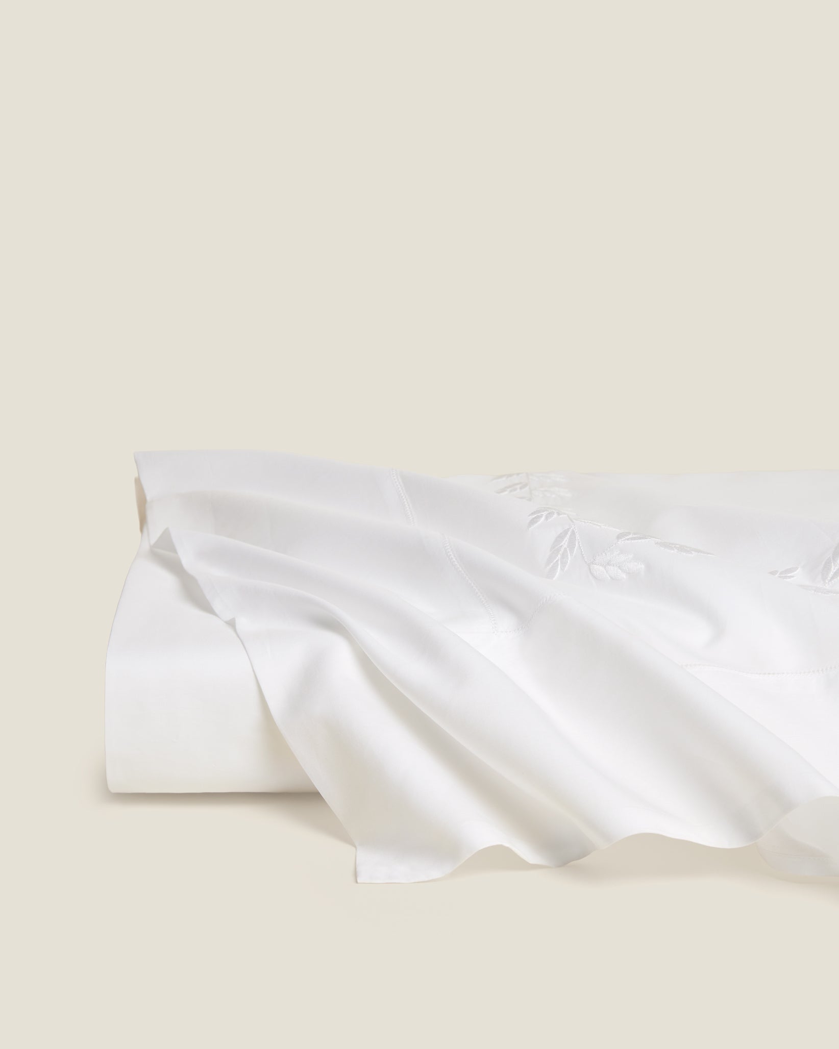 Federico flat sheet in white/white