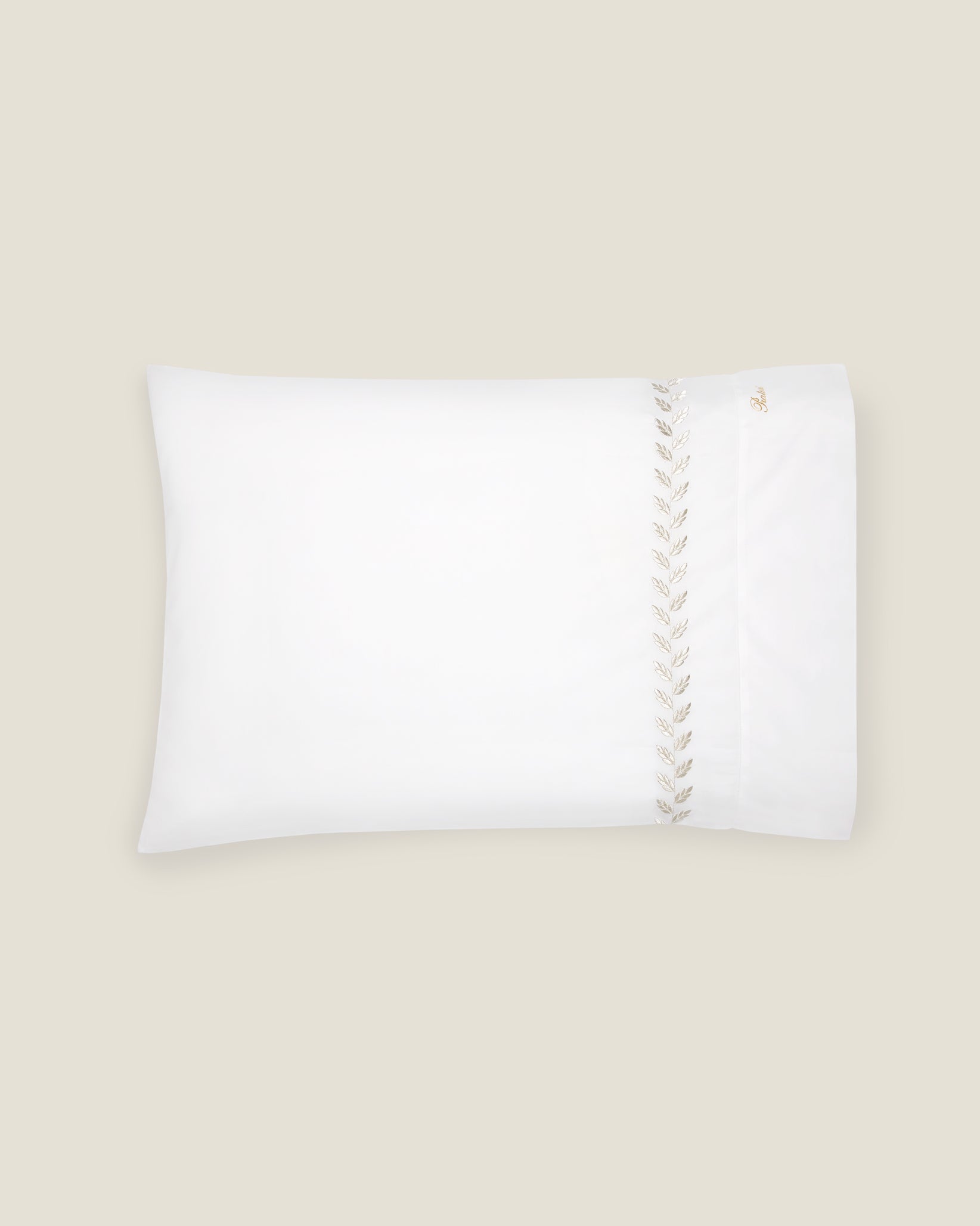Federico pillowcase in white/antique silver