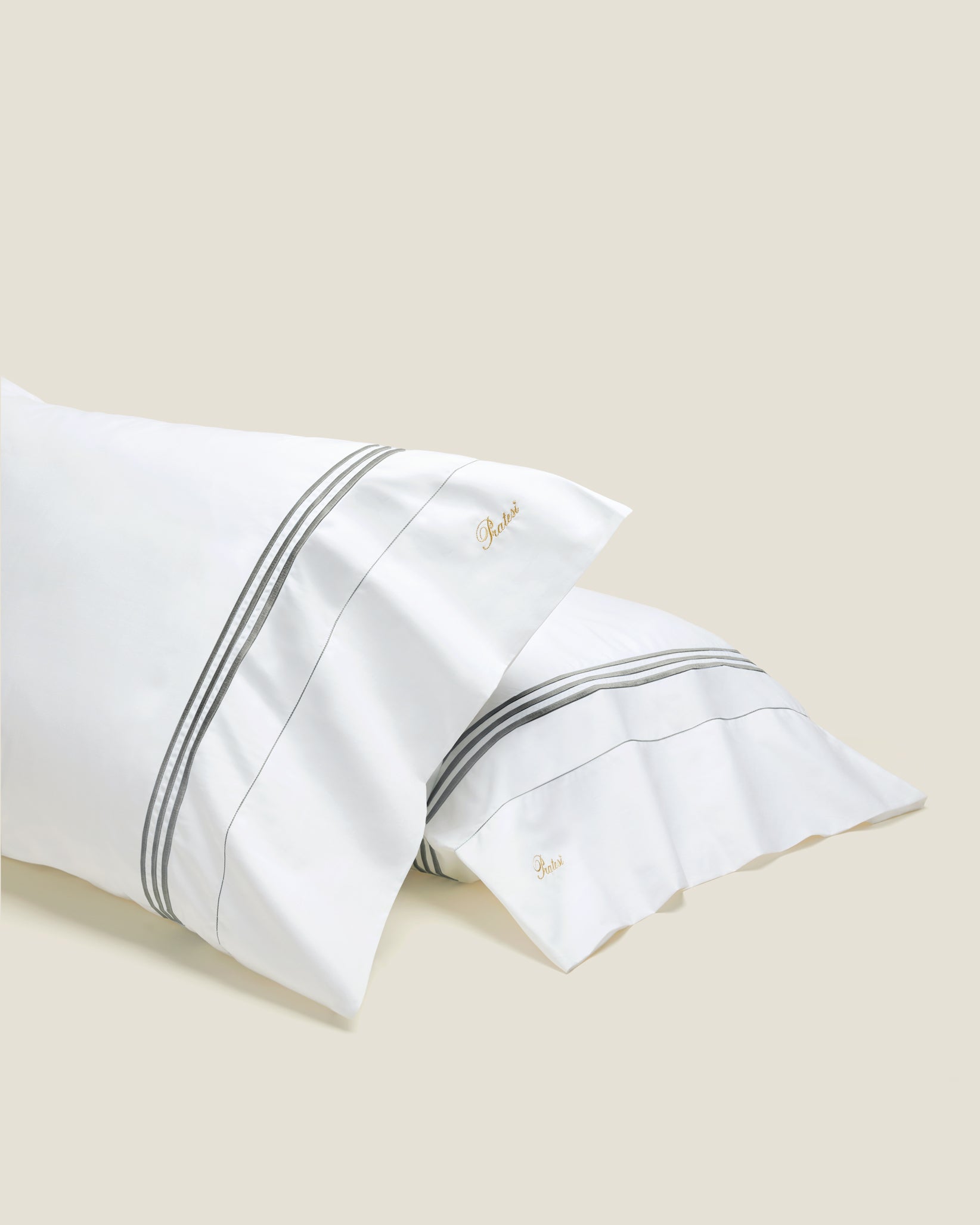 Tre Righe Pillowcase pair in white/charcoal