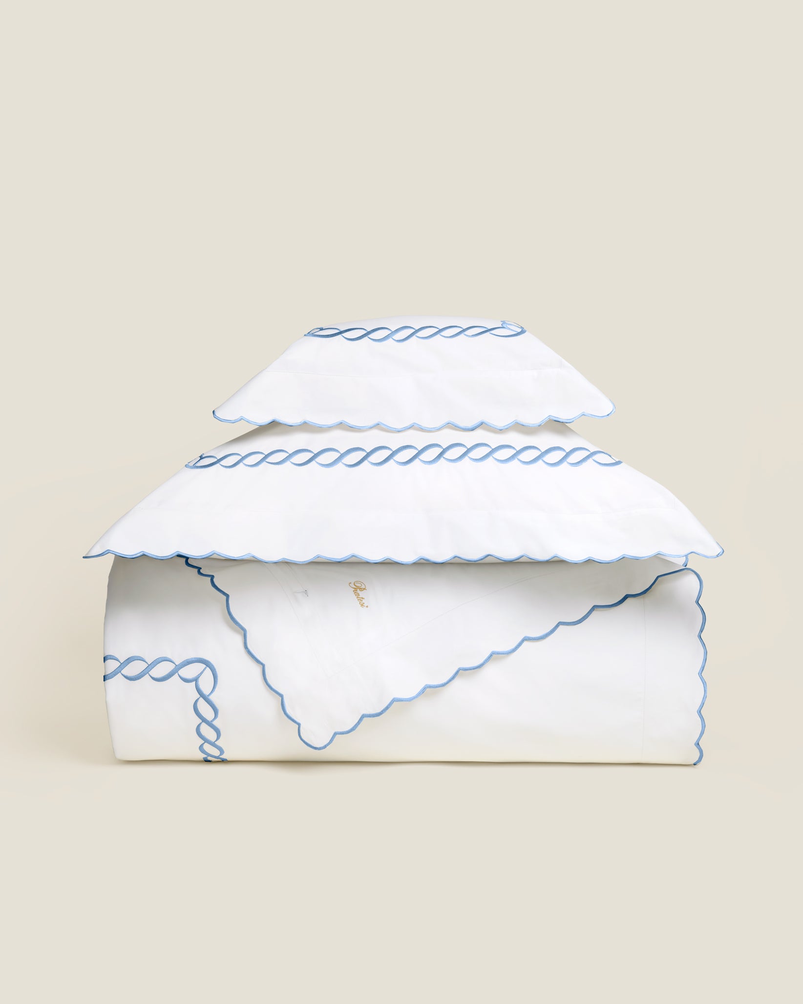 Treccia white/medium blue duvet cover stack