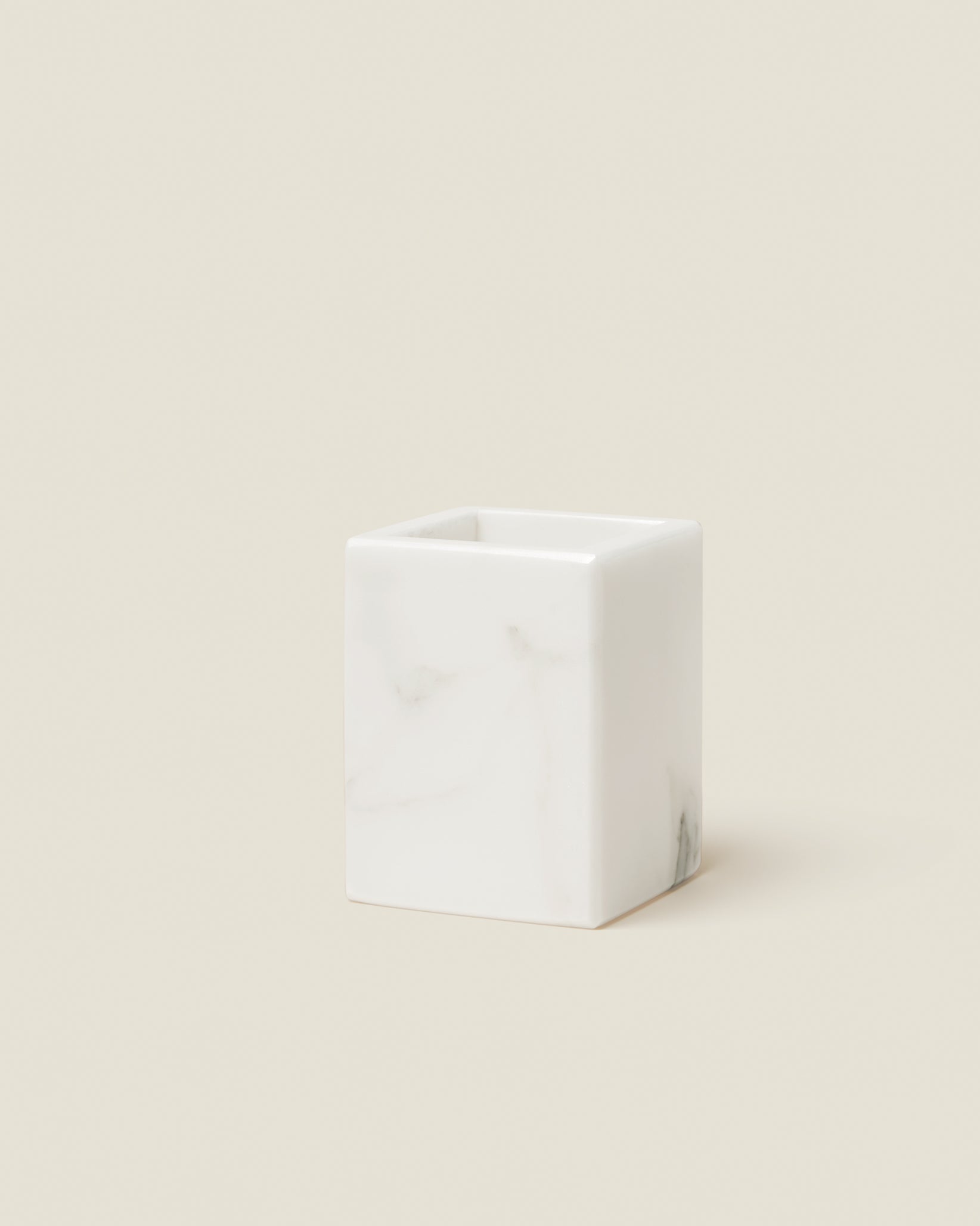 Marmo Toothbrush holder
