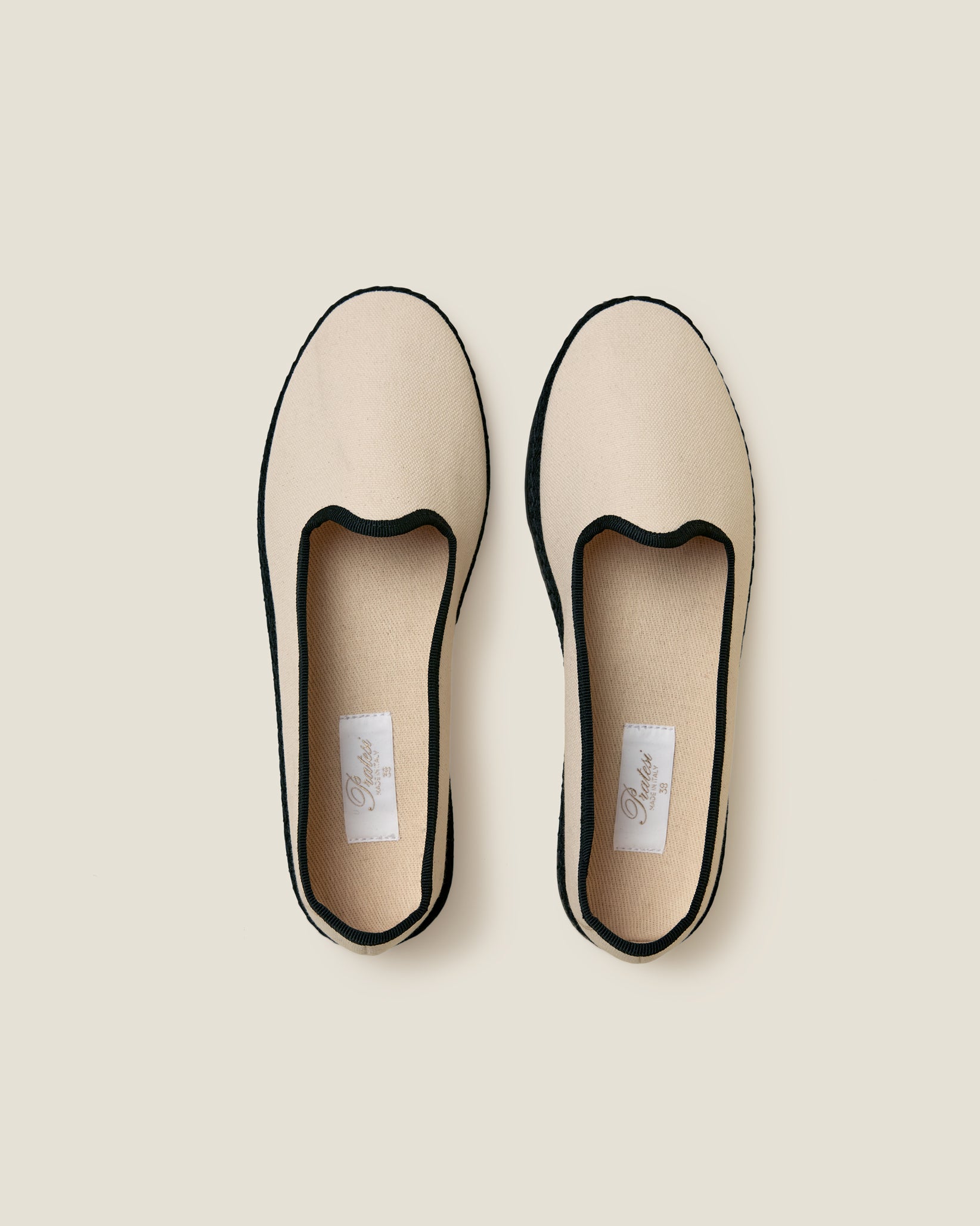 Resort Shoe Ecru/Black