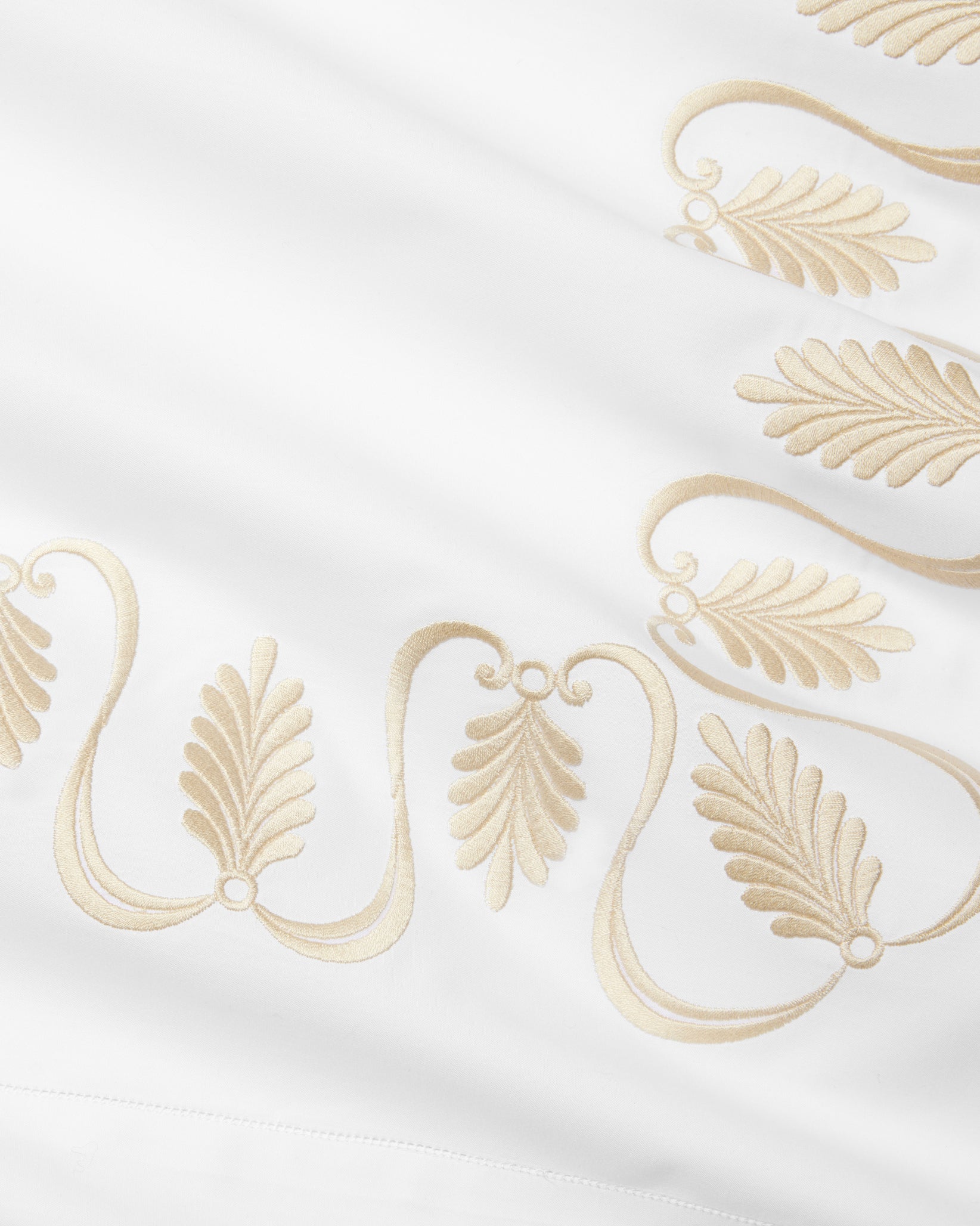 Paolina bed white/beige texture