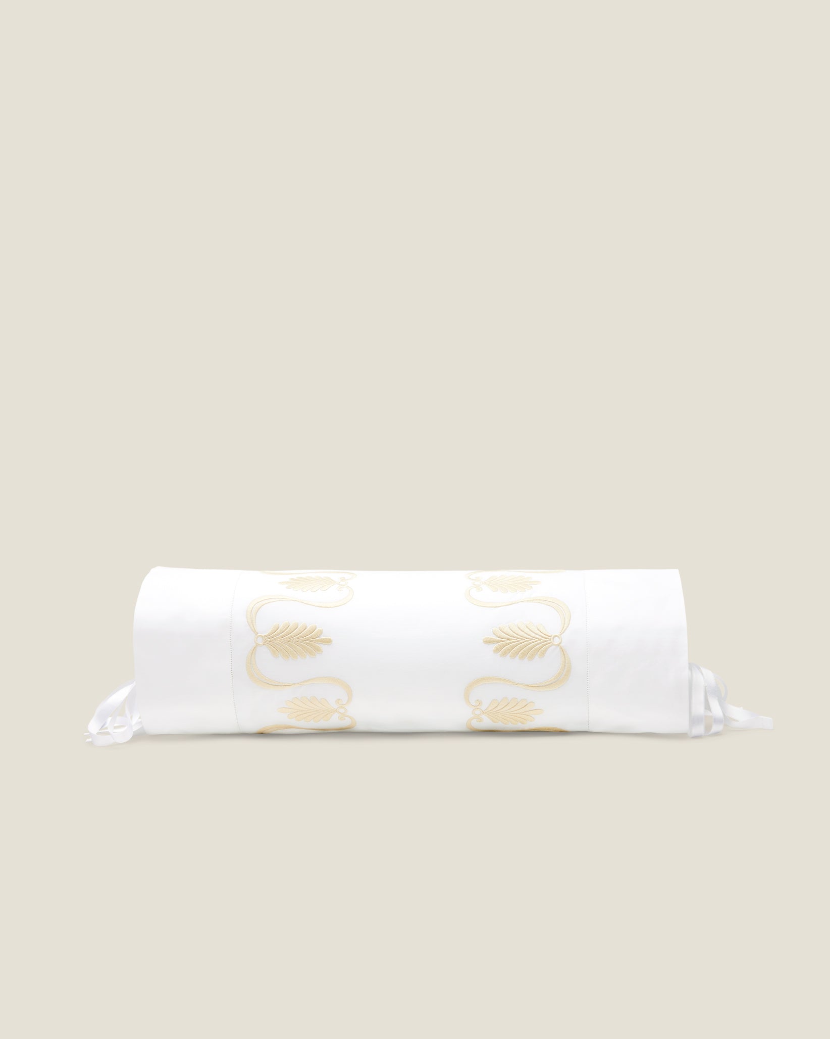 Paolina white/beige neckroll sham